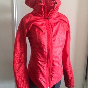 Lululemon jacket size 6